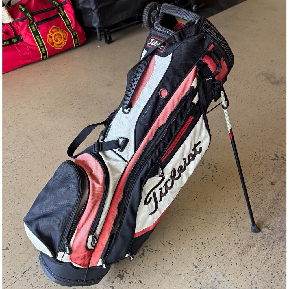 Titleist Stand Golf Bag Black/White/Red 4-Way Dividers Shoulder Strap